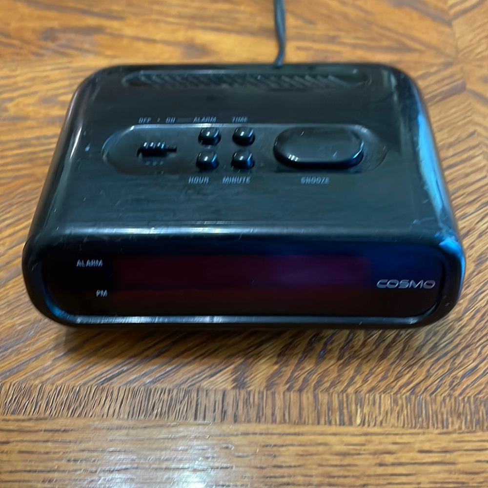 VTG Cosmo digital LED alarm clock